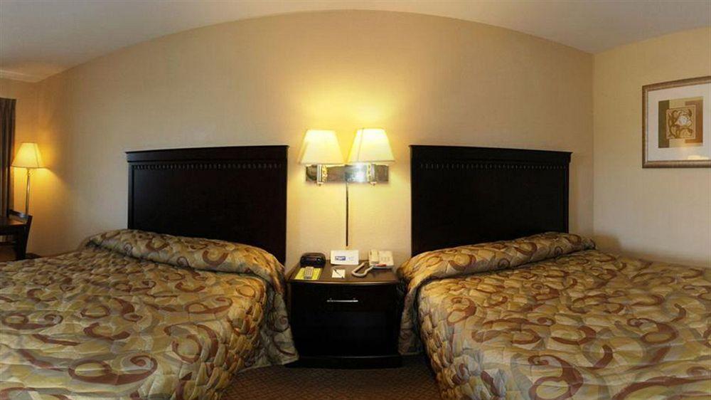 Rodeway Inn Shippensburg Bagian luar foto
